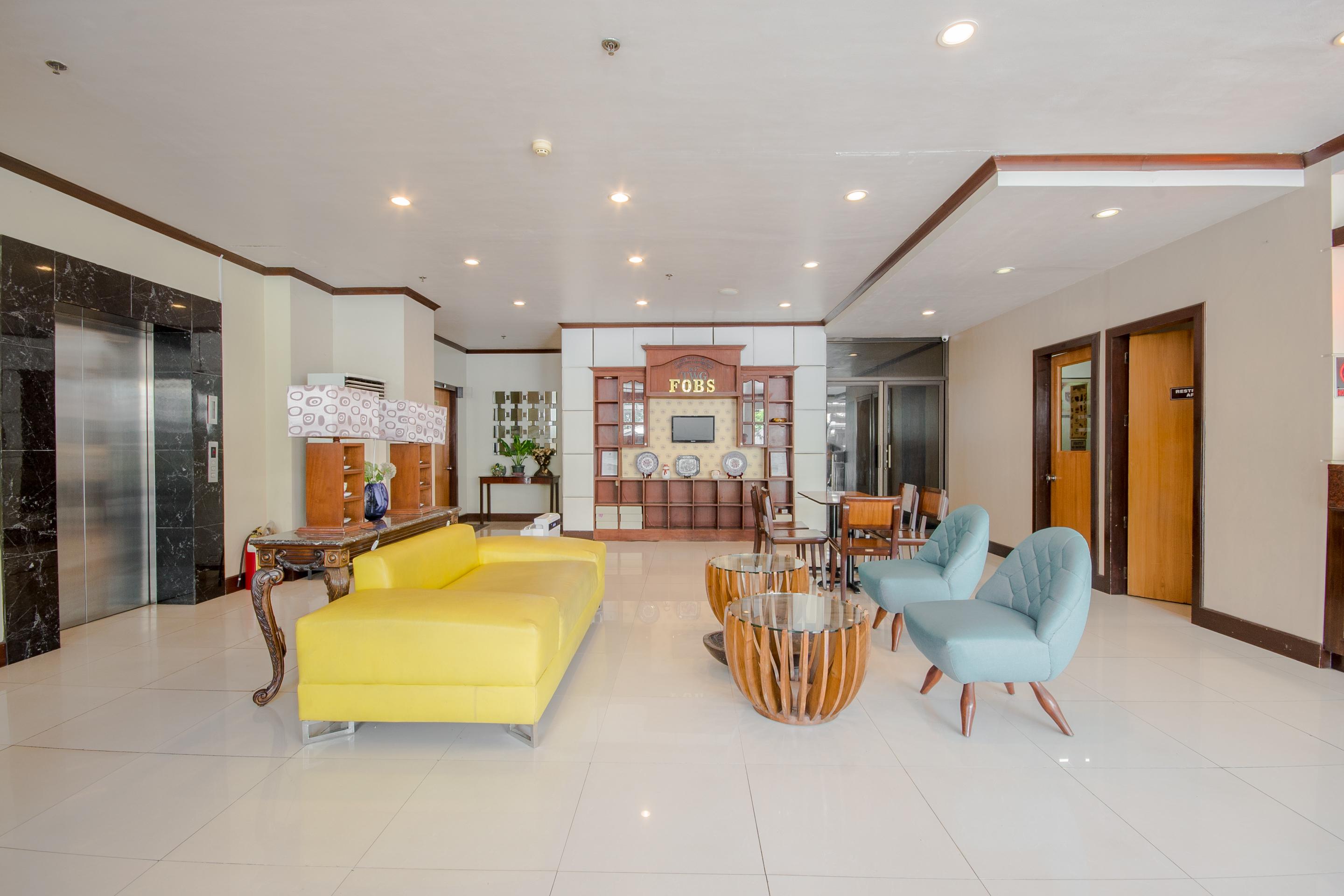 Fuente Oro Business Suites Cebu Powered By Cocotel Exterior photo
